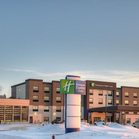 Holiday Inn Express & Suites - Moose Jaw By Ihg Exterior photo